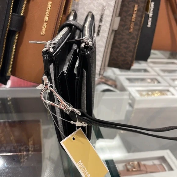 MICHAEL KORS LARGE DOUBLE ZIP WRISTLET PHONEHOLDER WALLET CLUTCH 
BLACK SIGNATUR - Picture 11 of 16